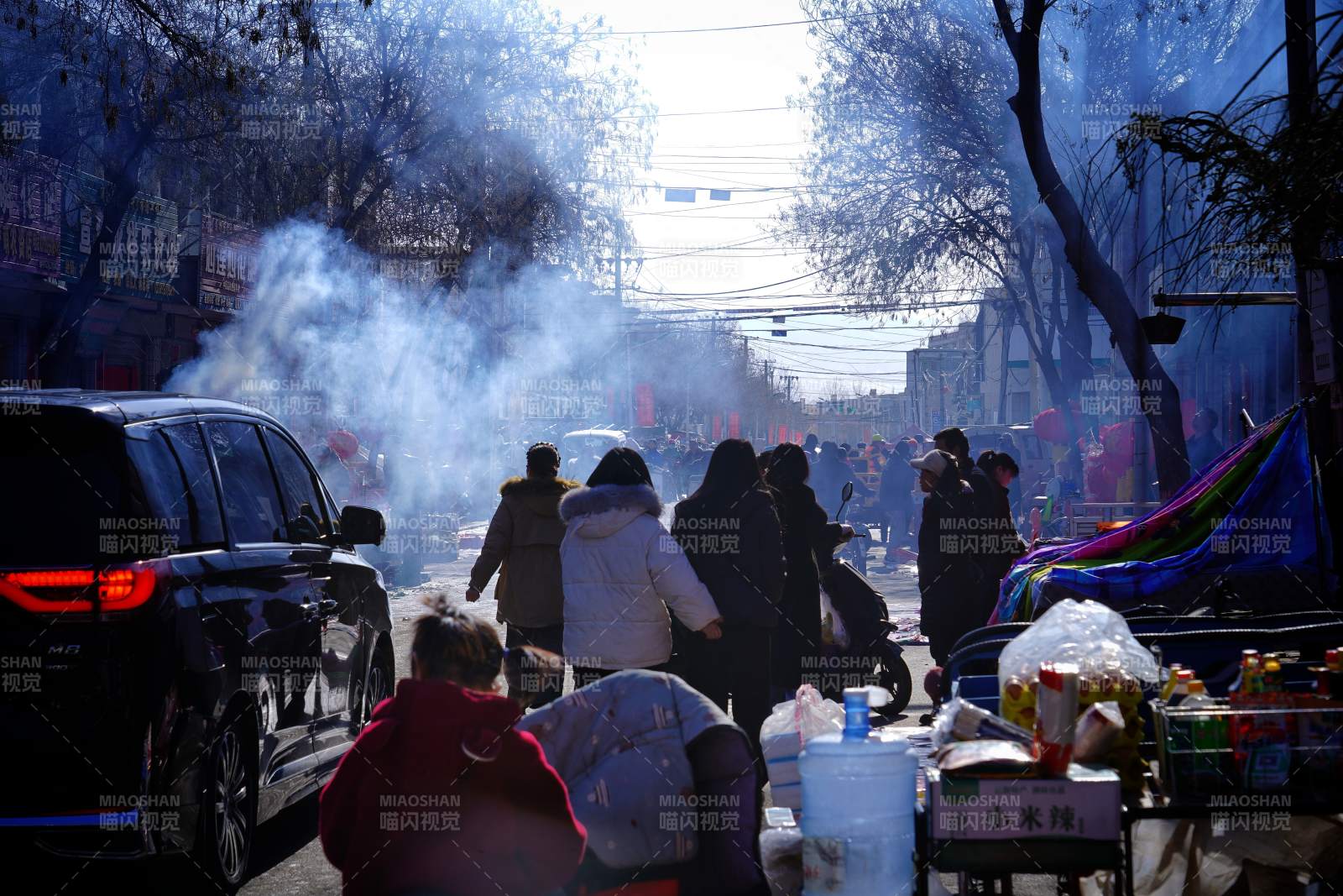 街头烟火迎新春图片