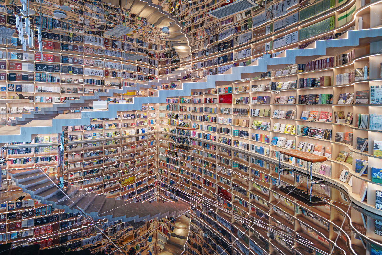 上海愈欣书店图片