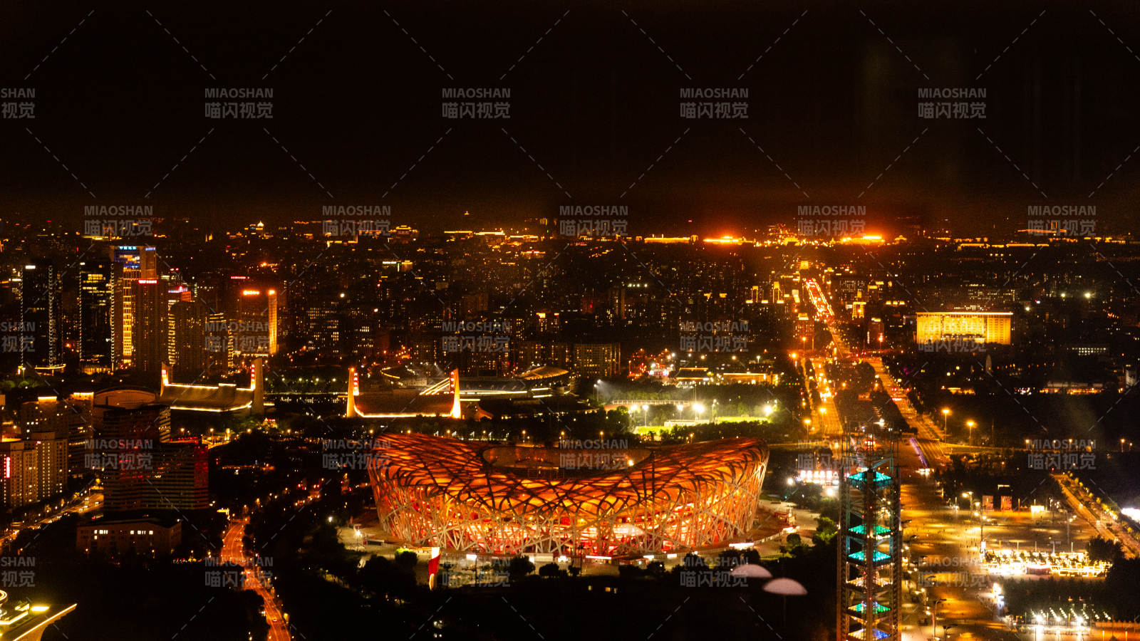 夜幕下的鸟巢璀璨图片