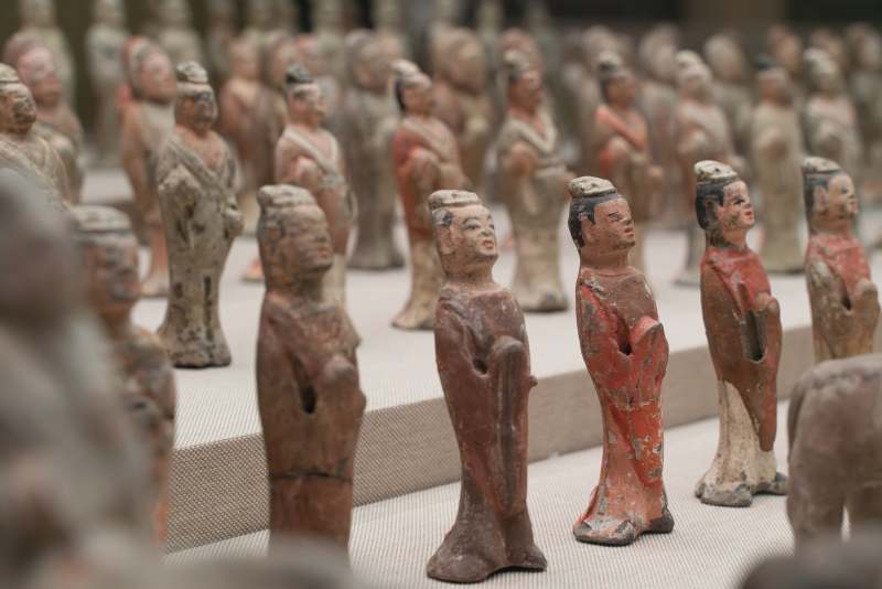 宁夏固原博物馆典藏文物：北周灰陶仪仗俑阵图片