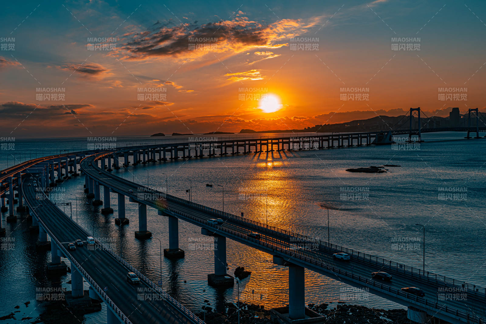 日落桥影图片