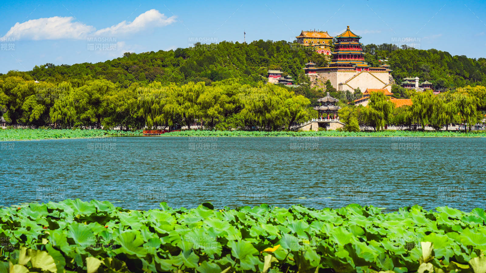 颐和园湖景图片