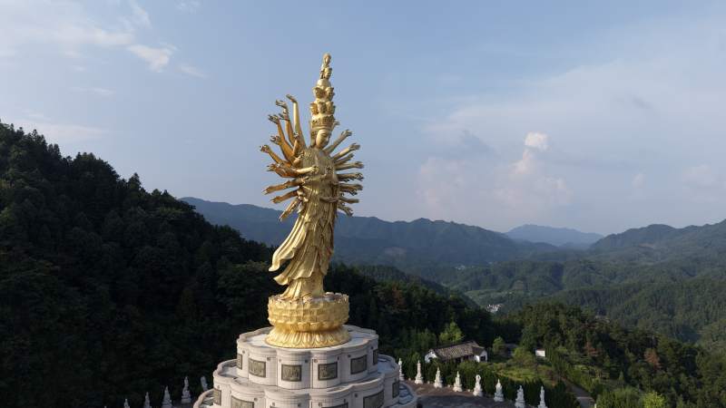 湖南宁乡密印寺千手观音图片