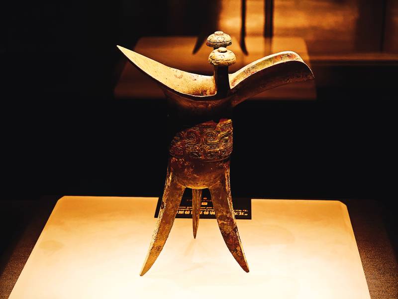 邢台博物馆馆藏文武青铜爵杯古韵悠长图片