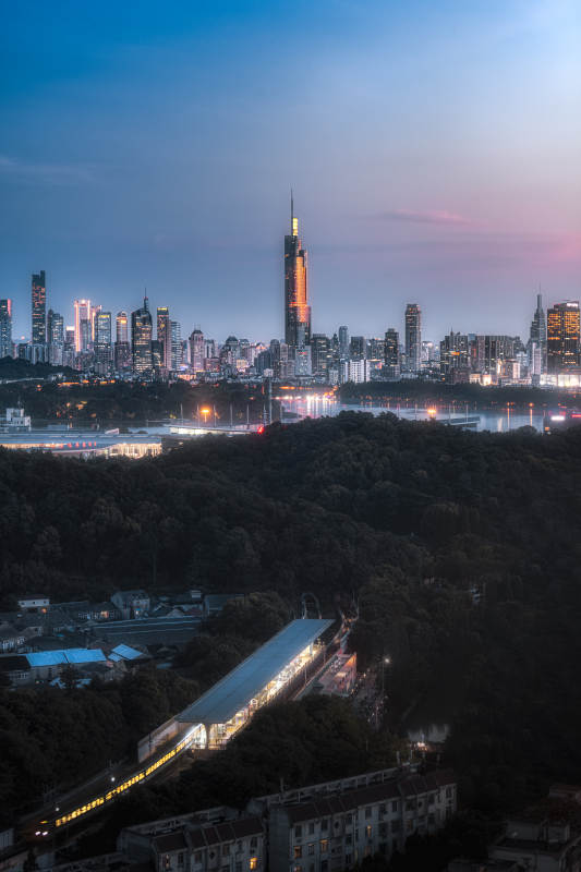南京城市夜景天际线图片