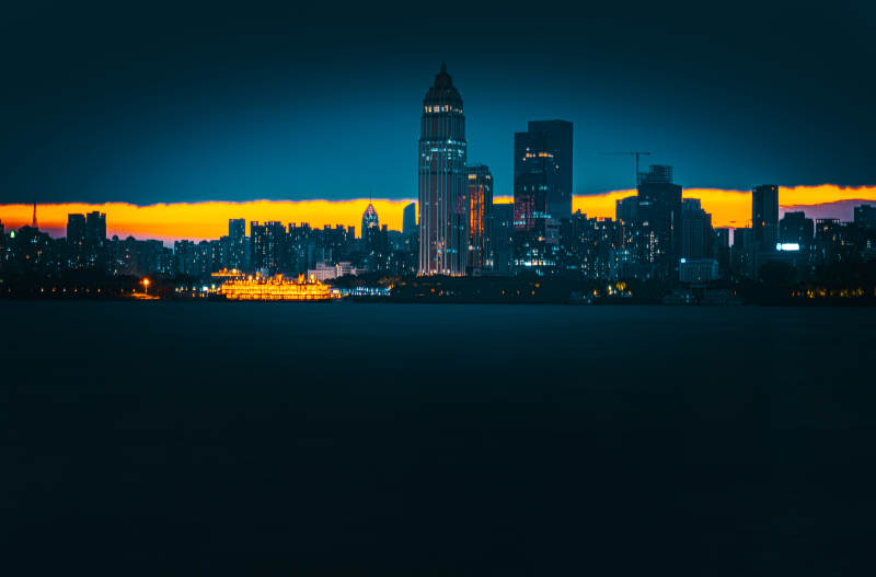 夜幕下的城市剪影（武汉）图片