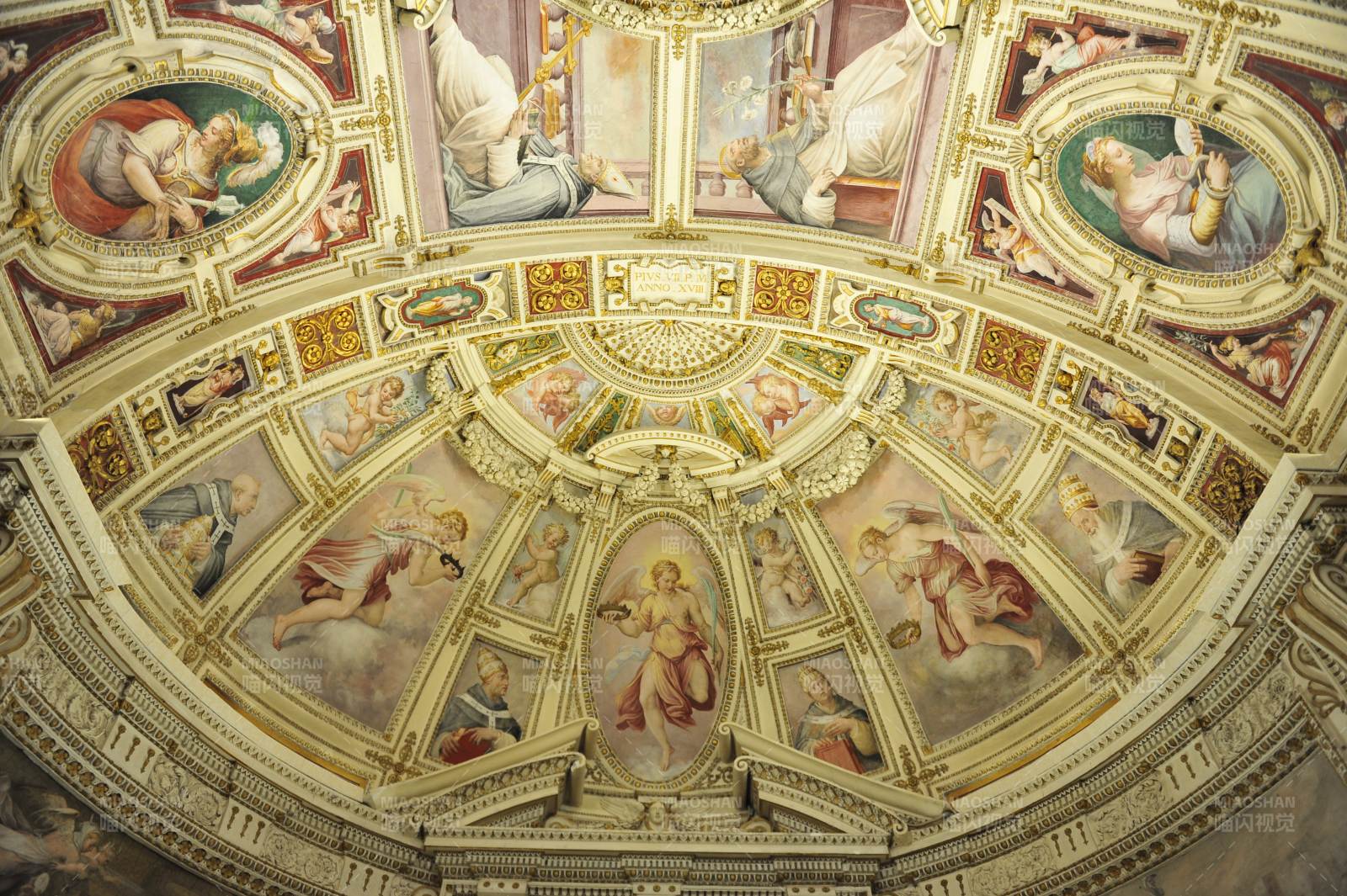 梵蒂冈穹顶壁画艺术图片