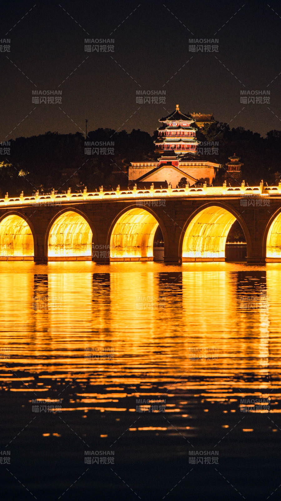 颐和园十七孔桥夜景图片