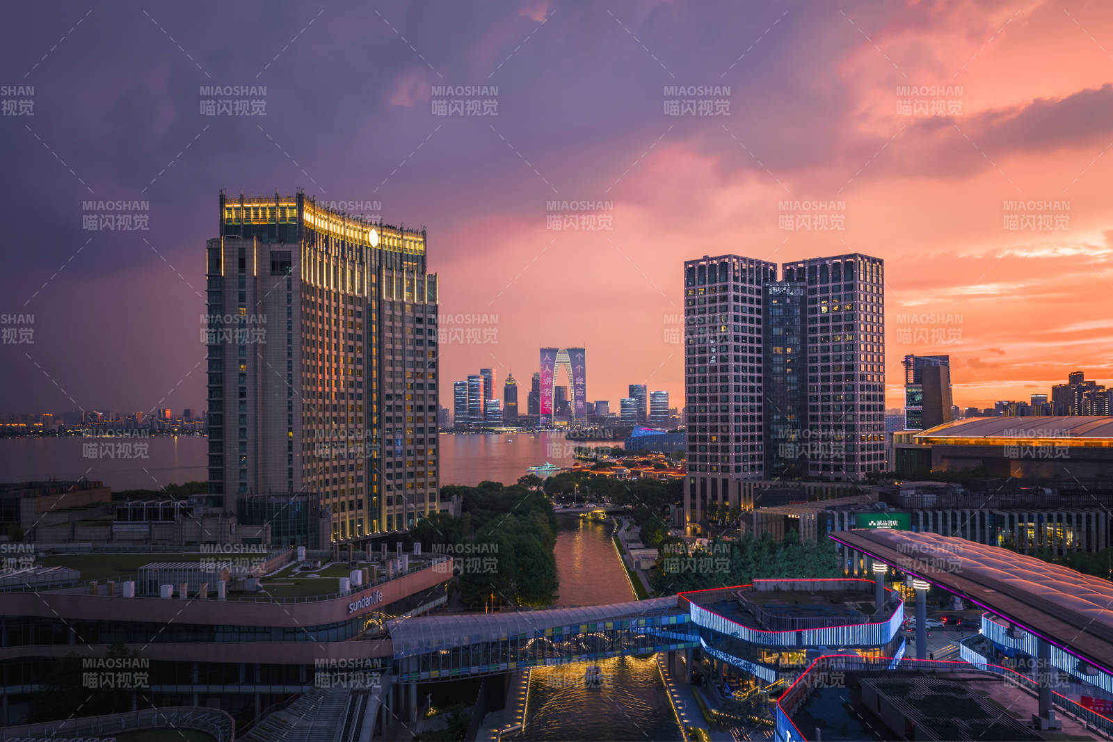 苏州城市暮色美景图片