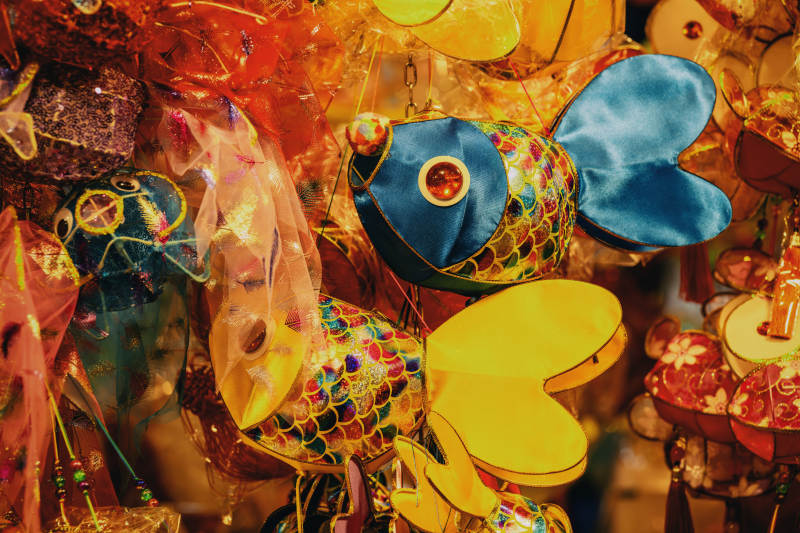 彩鱼挂饰 节日氛围图片