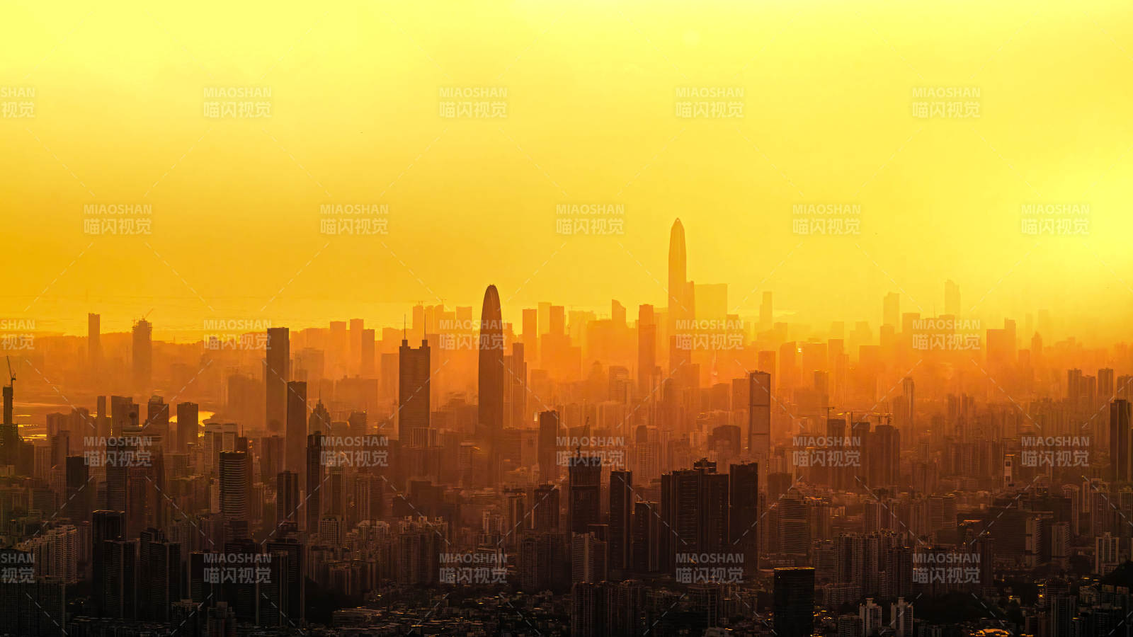 金色城市剪影图片