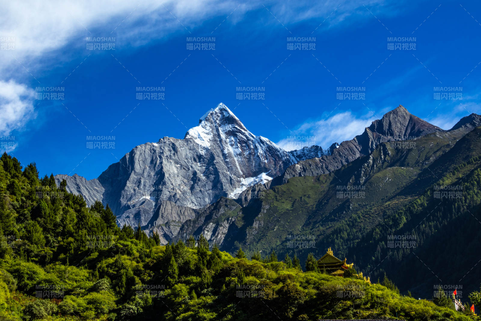 四姑娘山幺妹峰图片