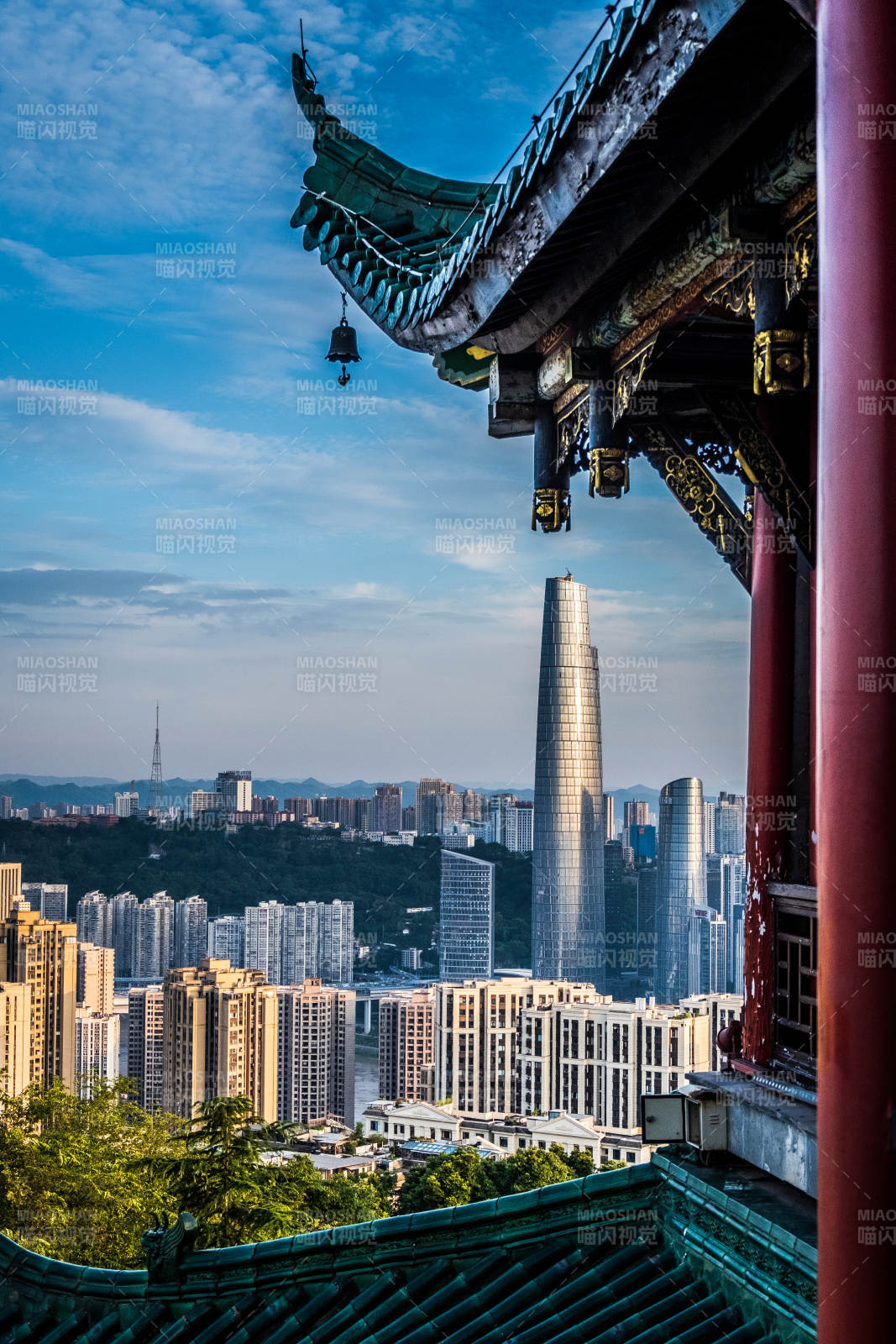 古亭瞰城景（重庆鸿恩阁与陆海国际中心）图片