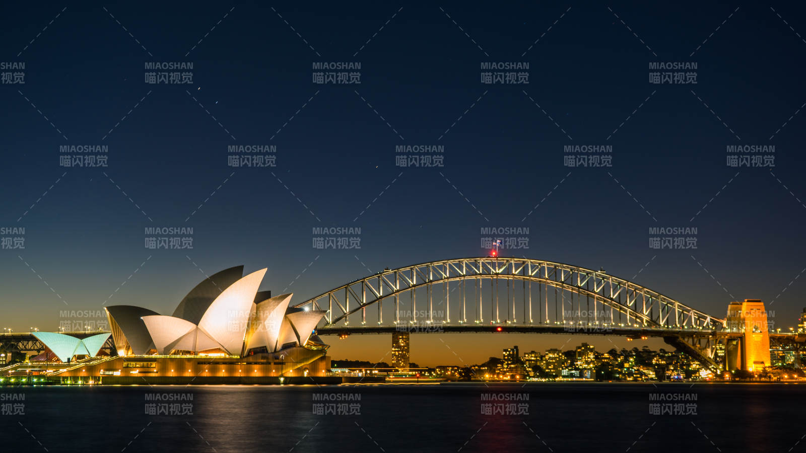 悉尼夜景歌剧院与大桥图片