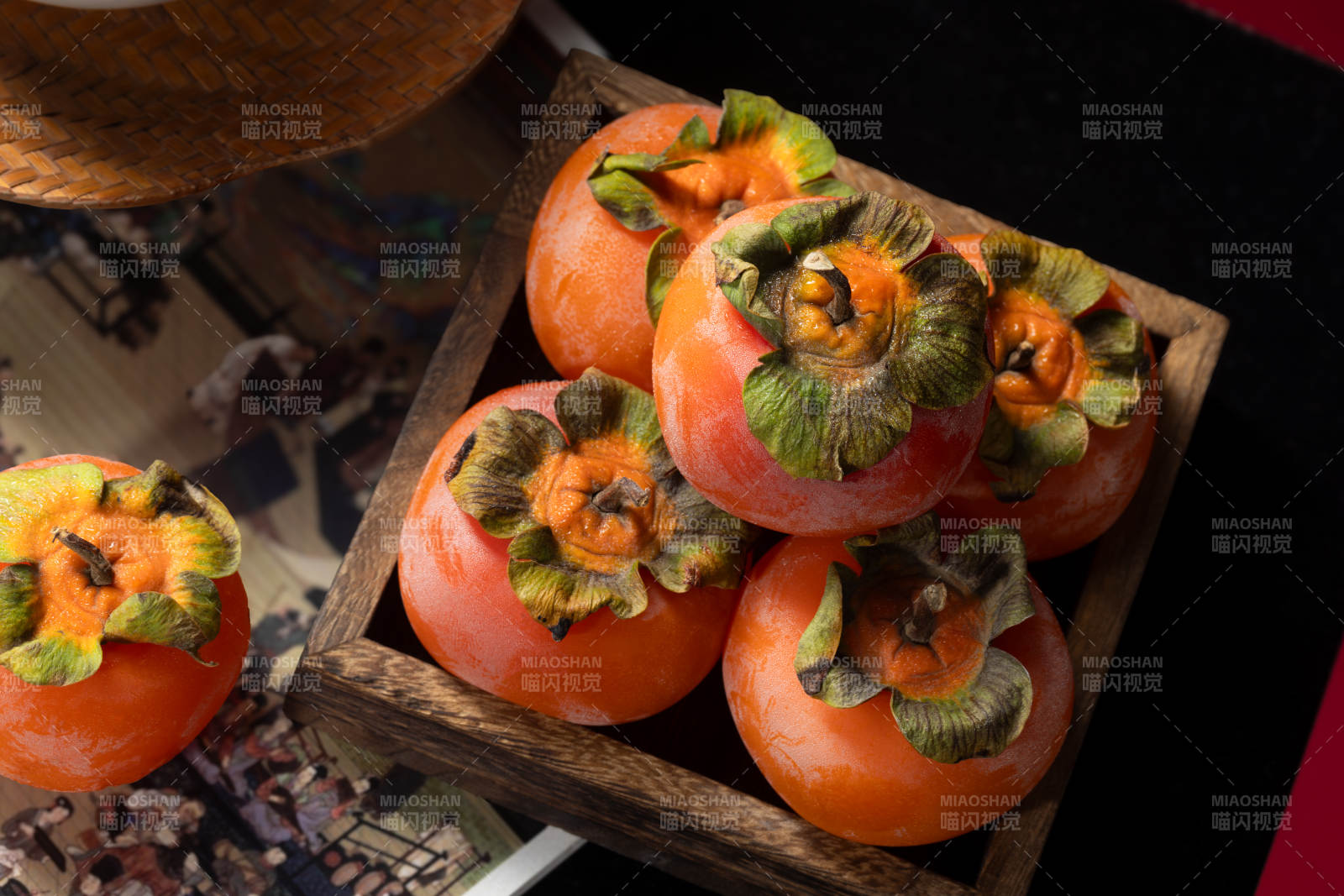 柿子满盒秋意浓图片