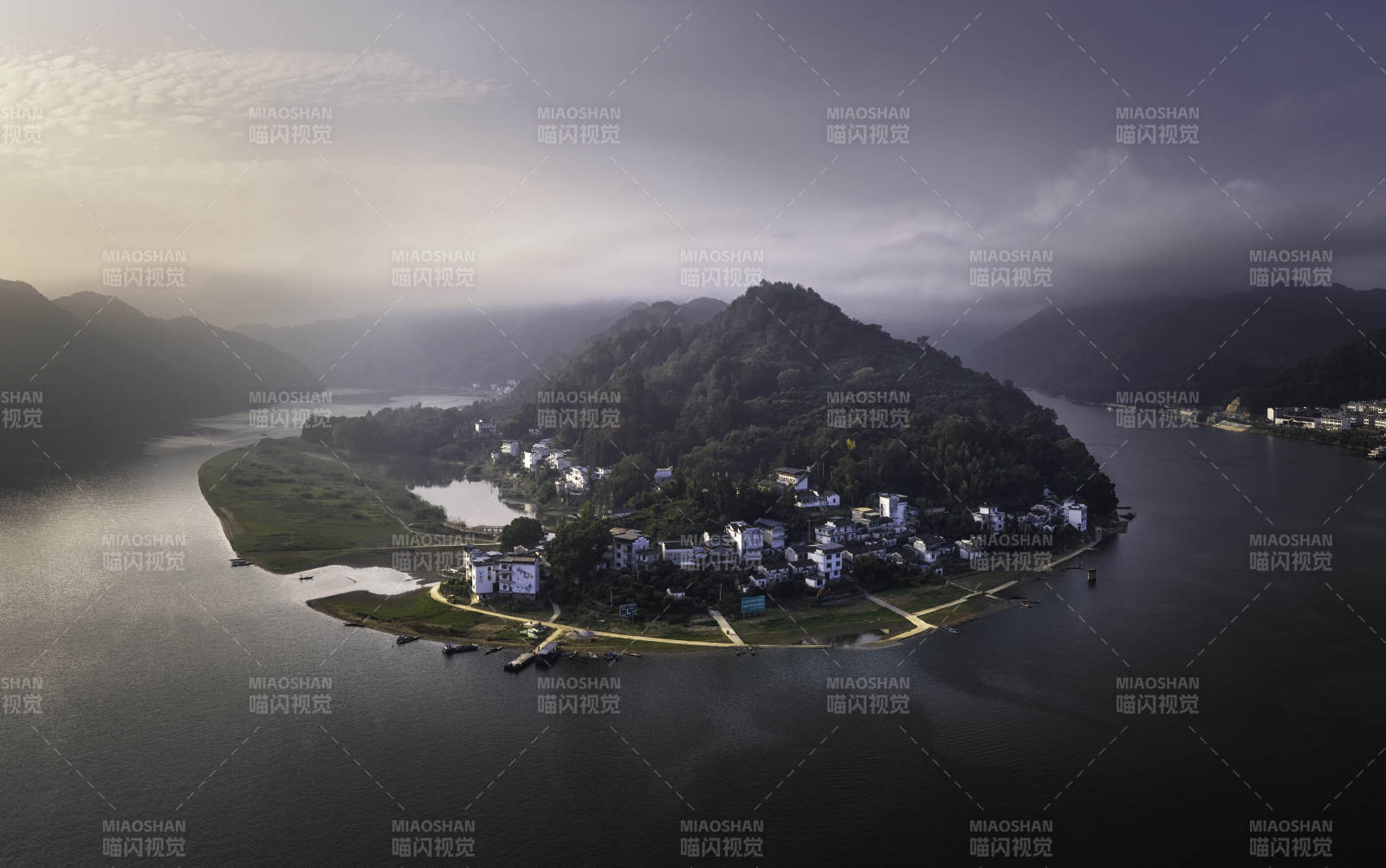 新安江山水画廊图片