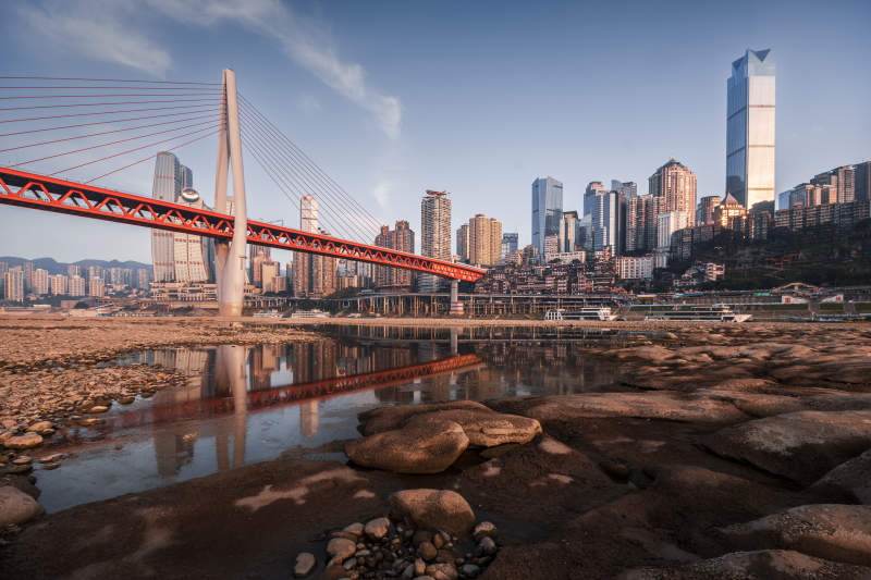 重庆山城江景桥影图片