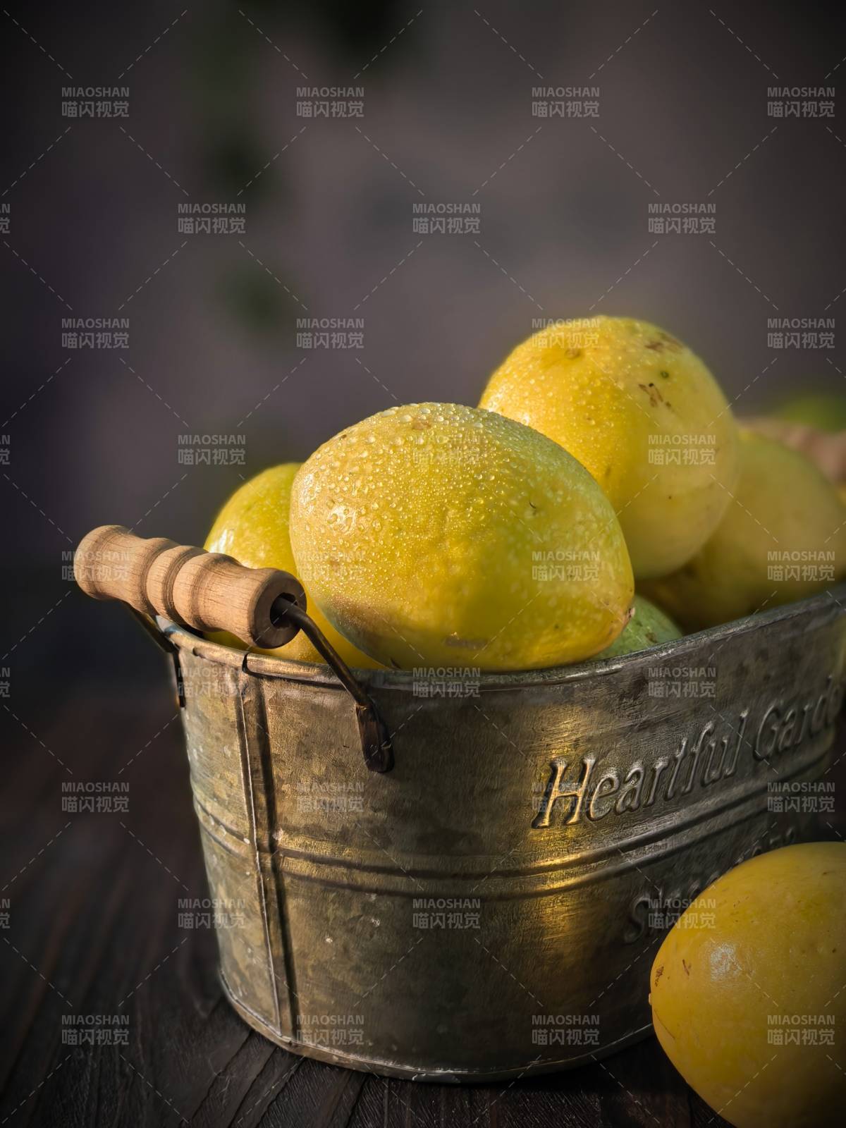 百香果静物图片