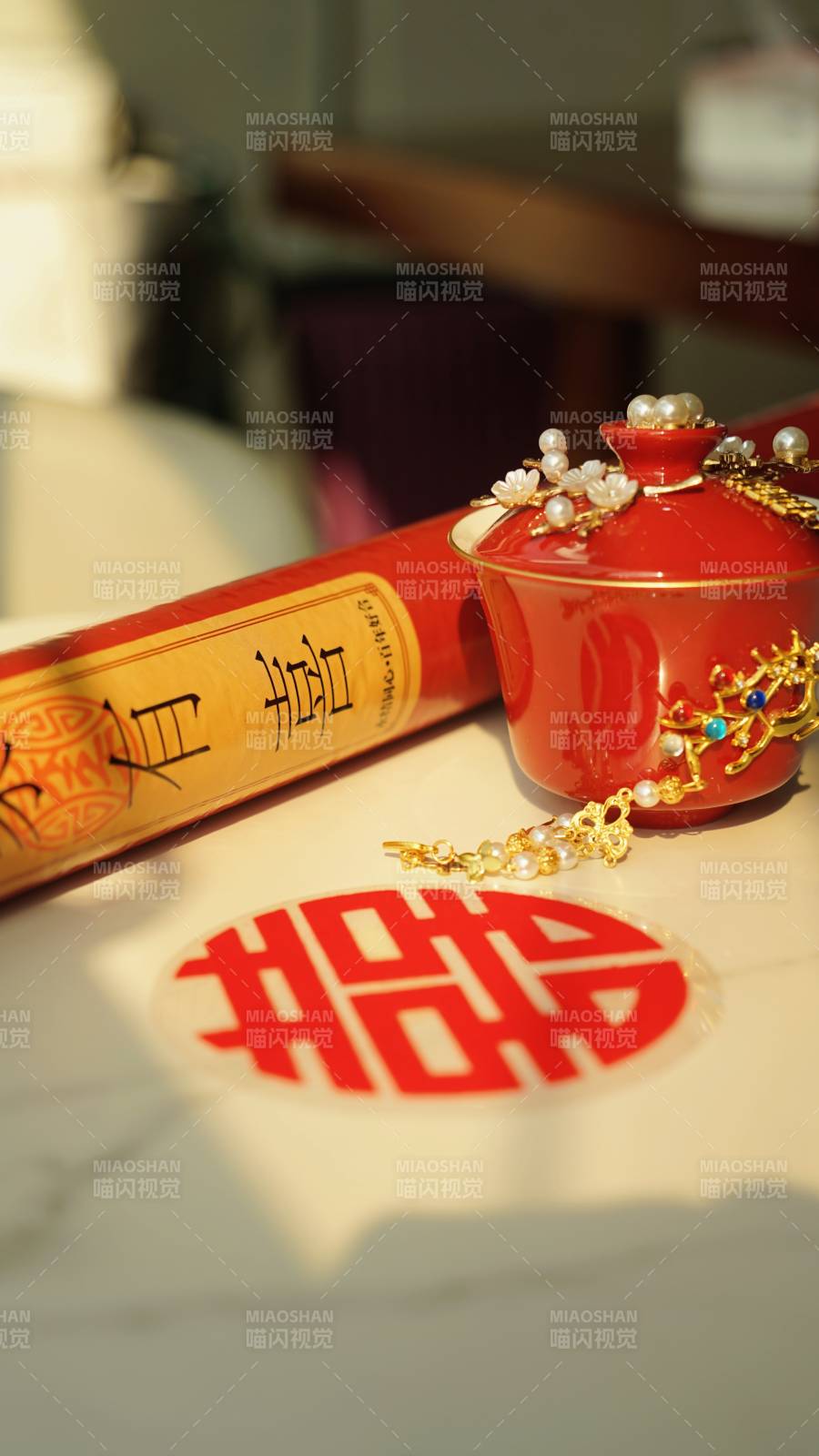 喜庆婚嫁礼盒图片