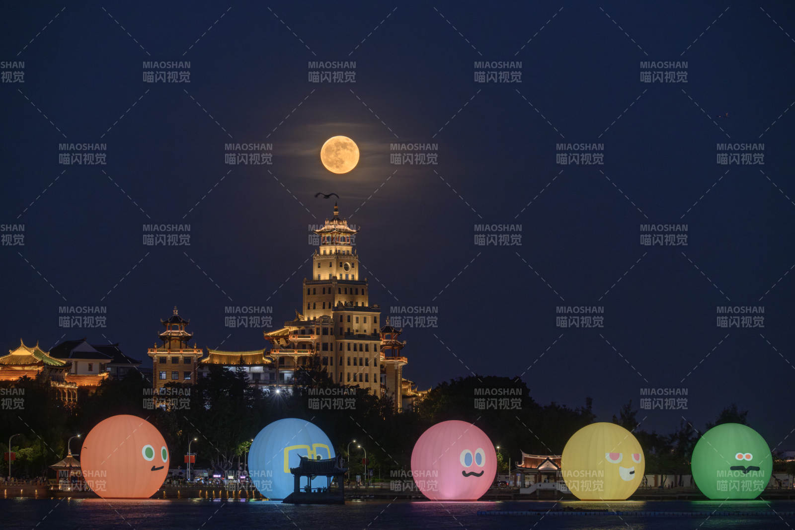 满月悬龙舟池南熏楼五球图片