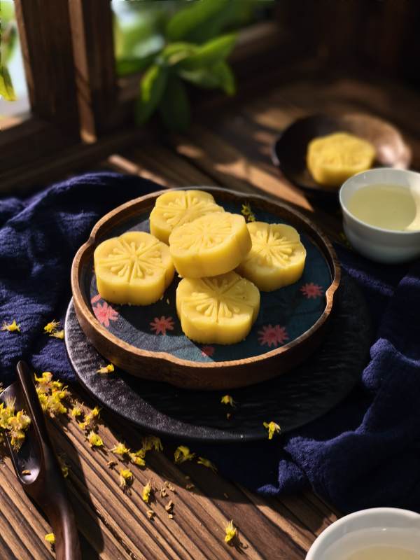 桂花糕点 茶香四溢图片