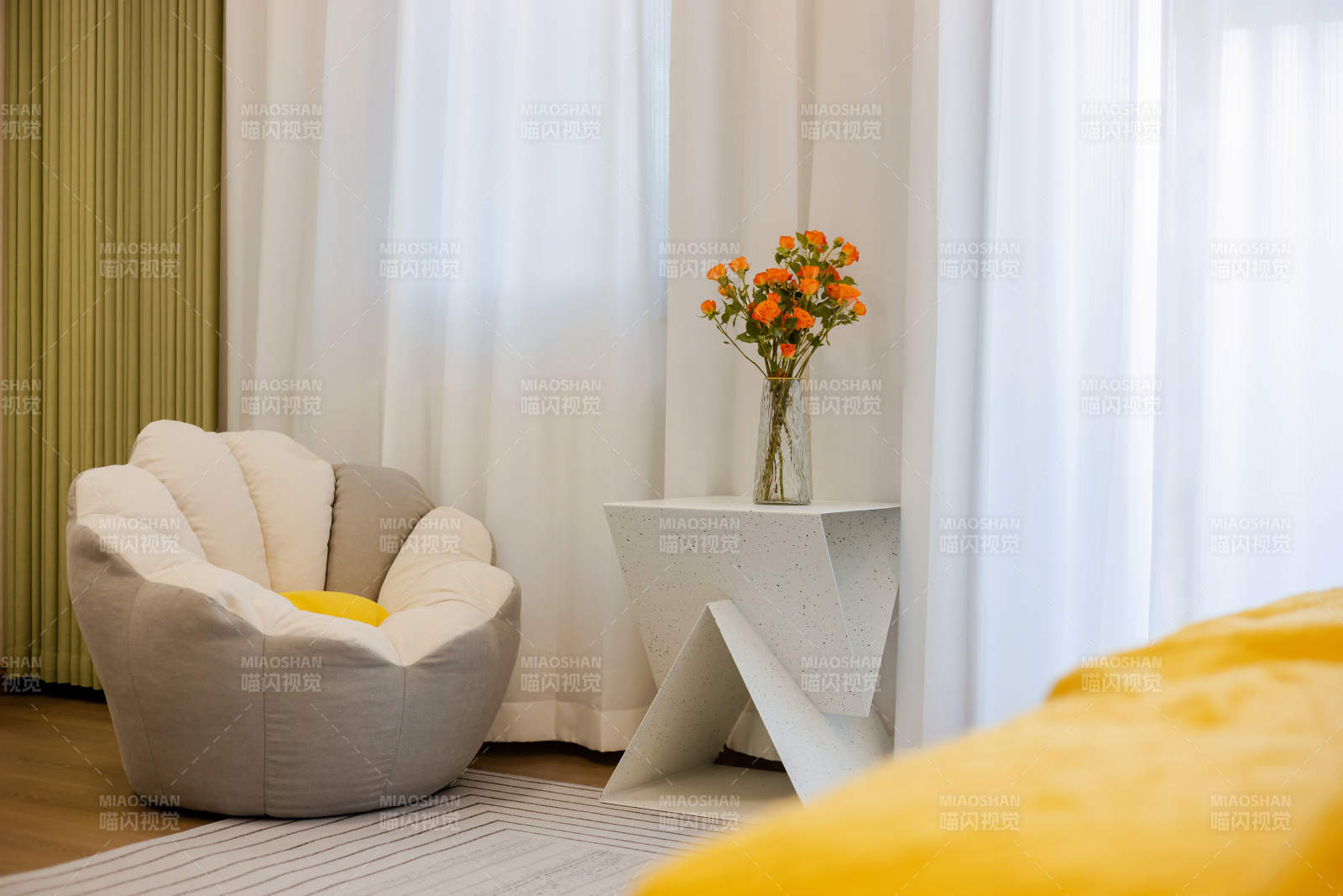 温馨家居一角图片