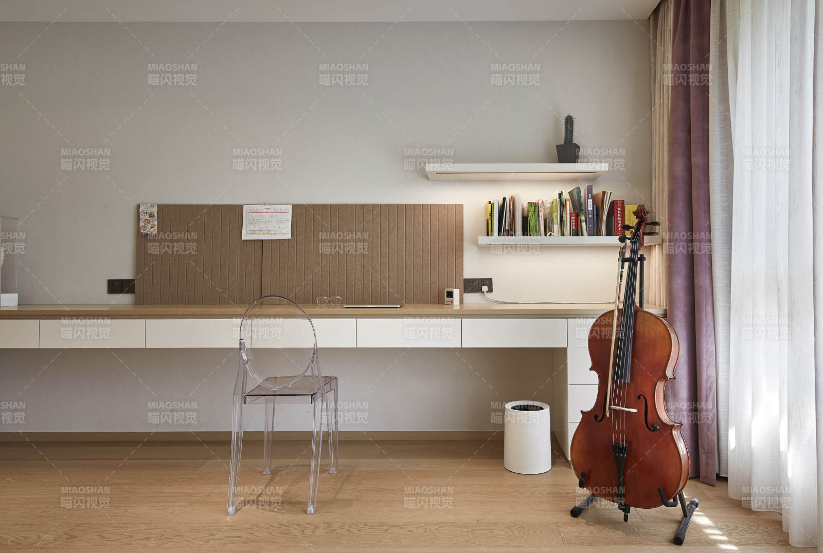 简约书房与大提琴图片
