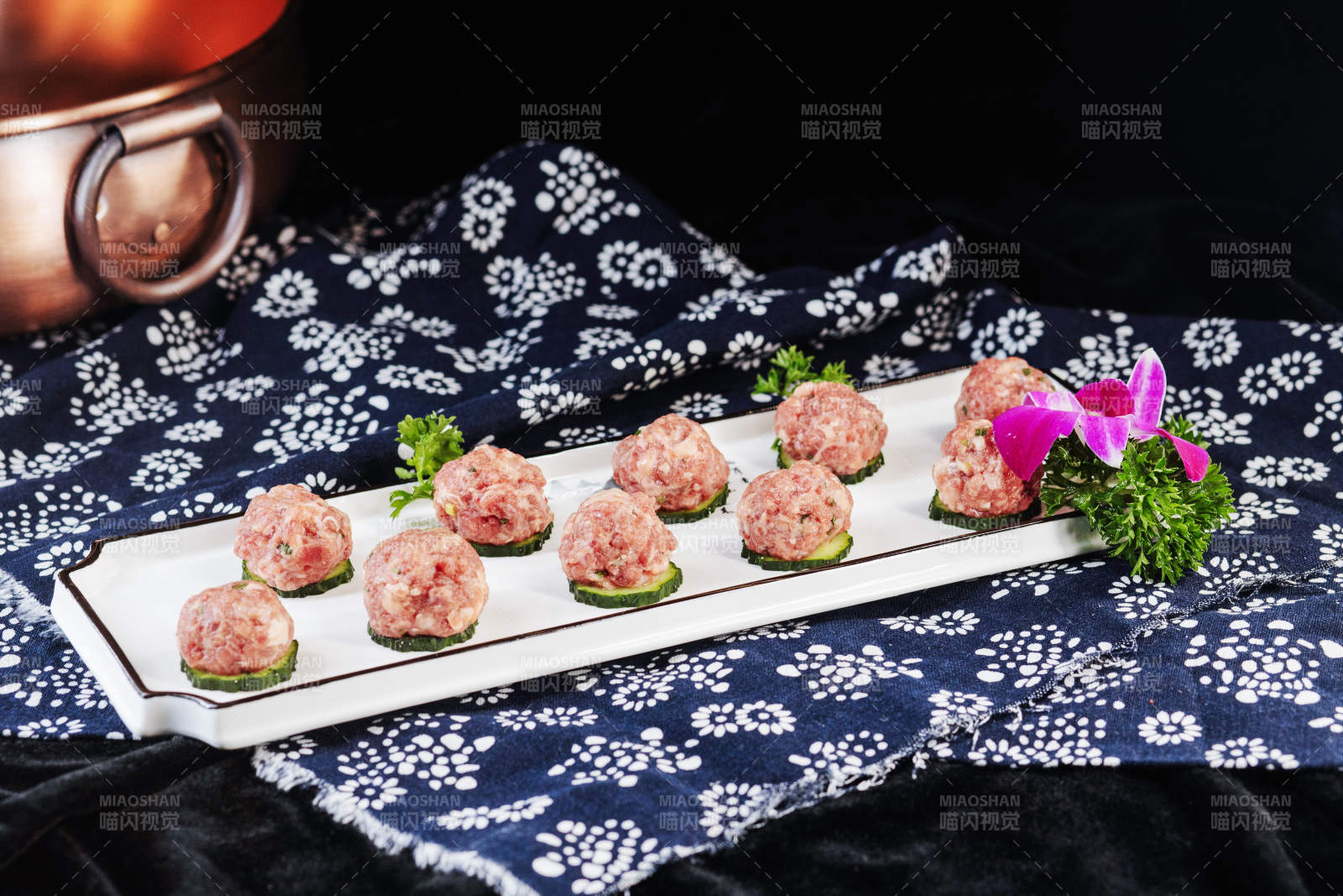 精致牛肉肉丸拼盘图片