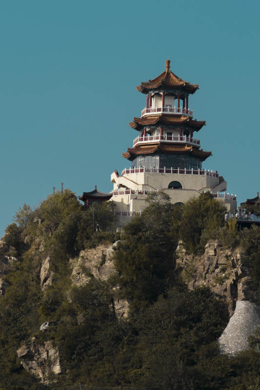 北京石景山功碑阁山巅凌云立图片