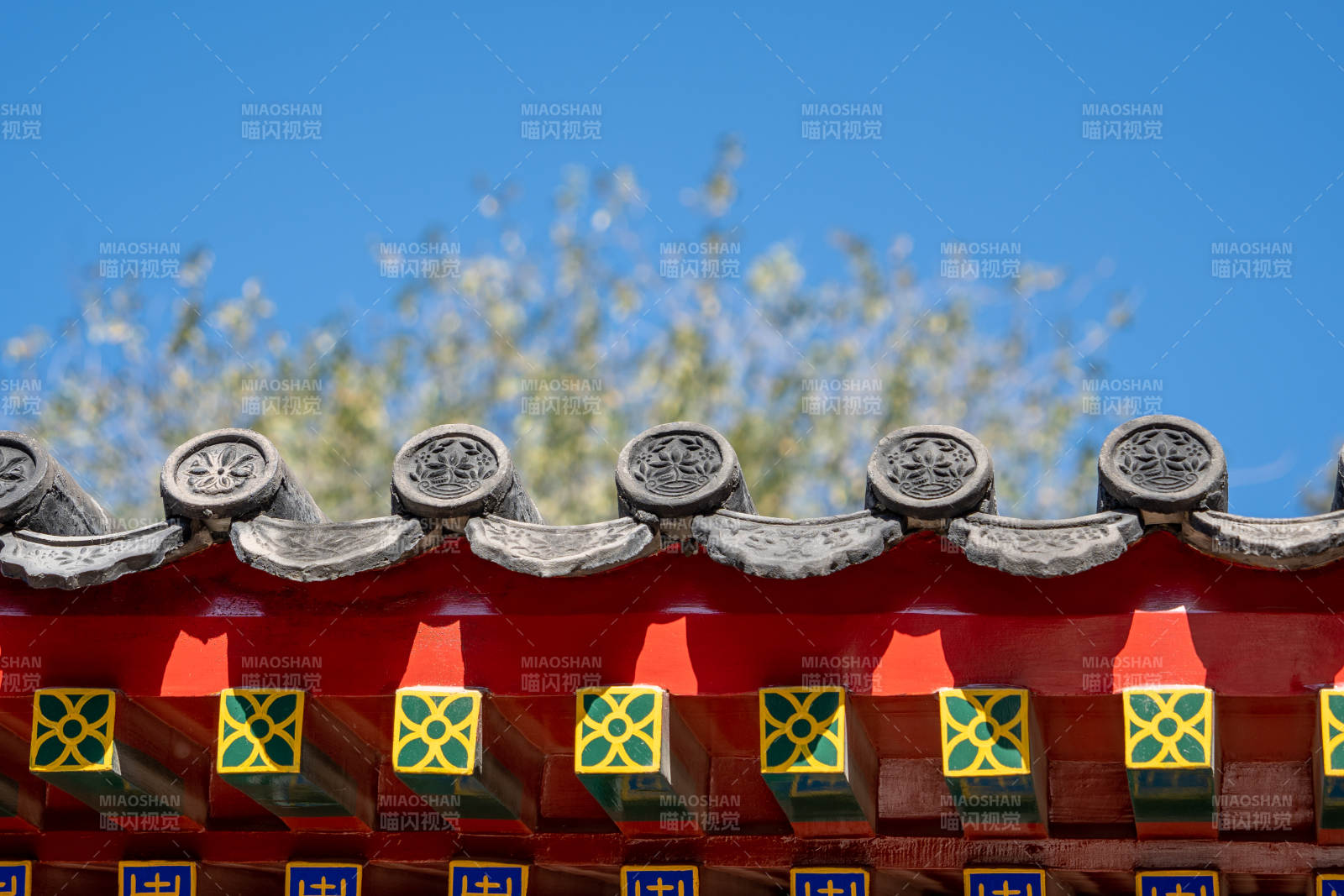 古建筑屋檐特写图片