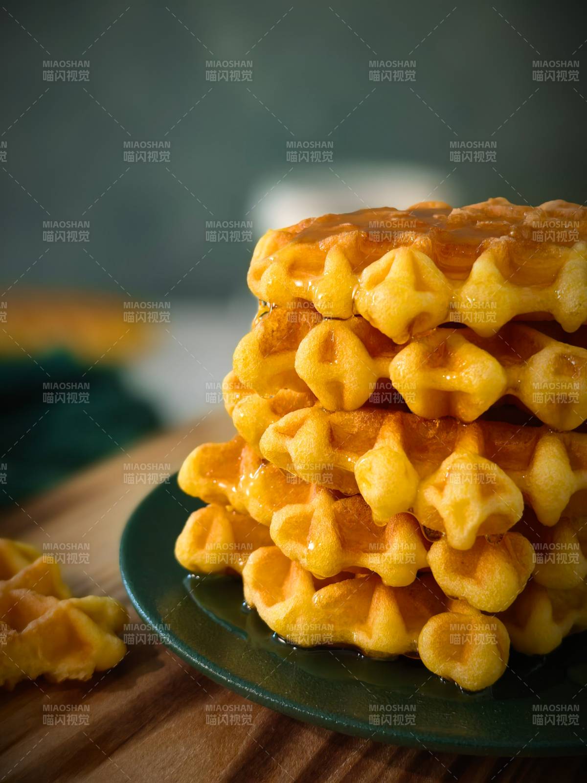 金黄松软华夫饼图片