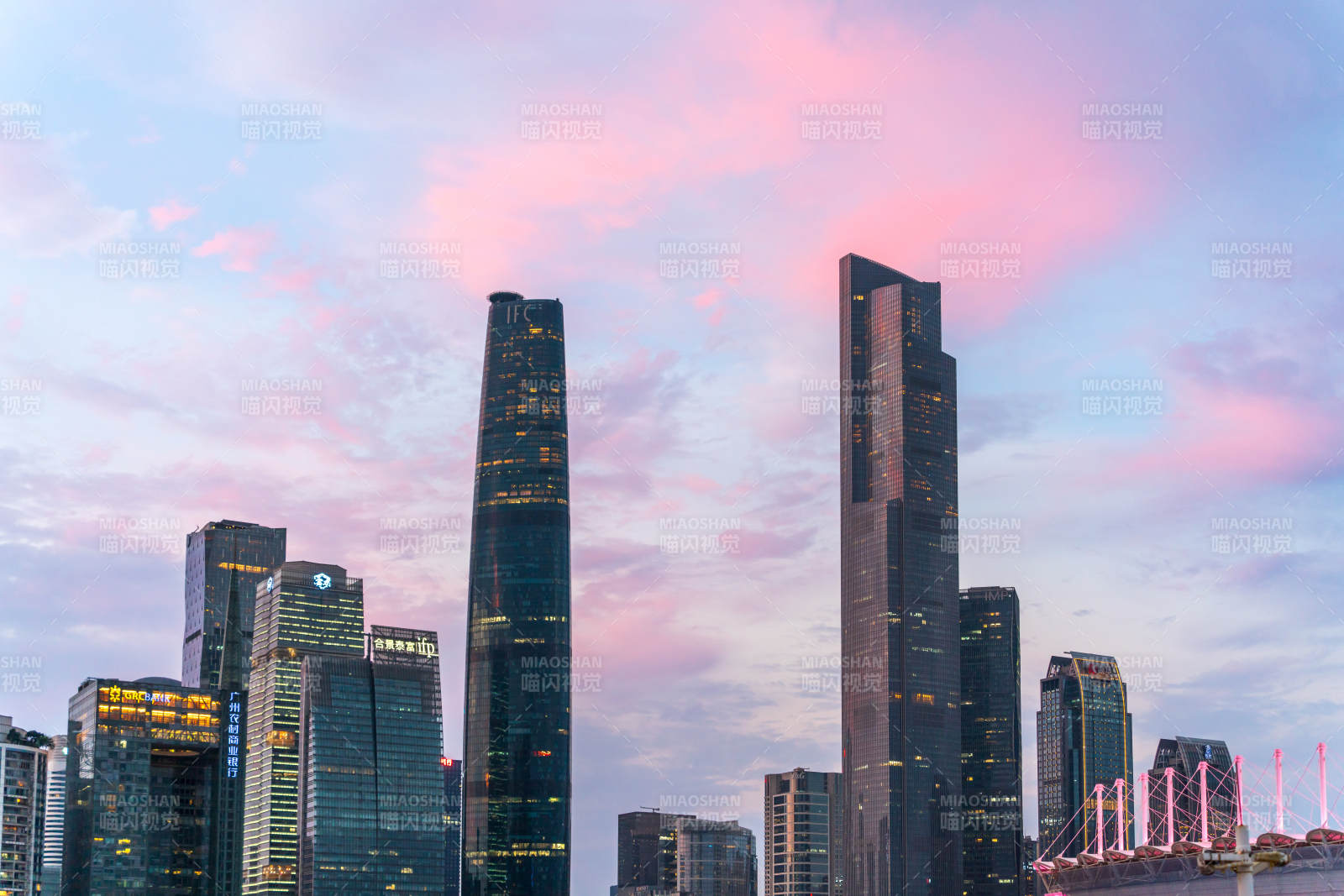广州珠江新城天际线晚霞图片