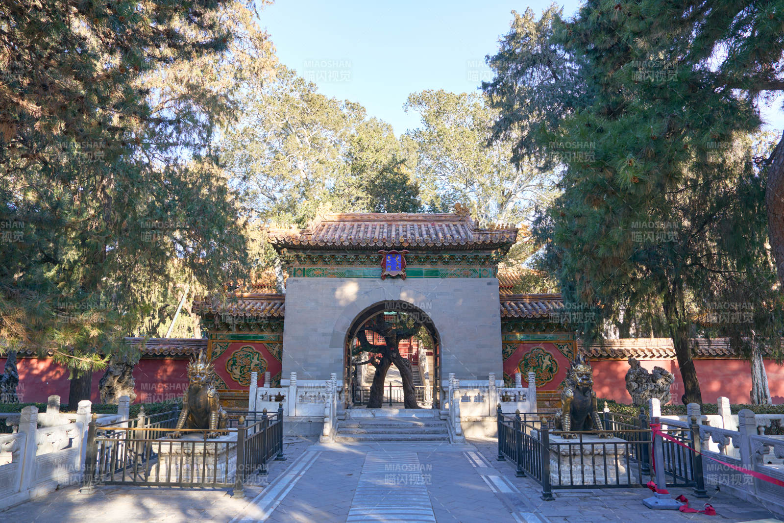 故宫御花园天一门图片