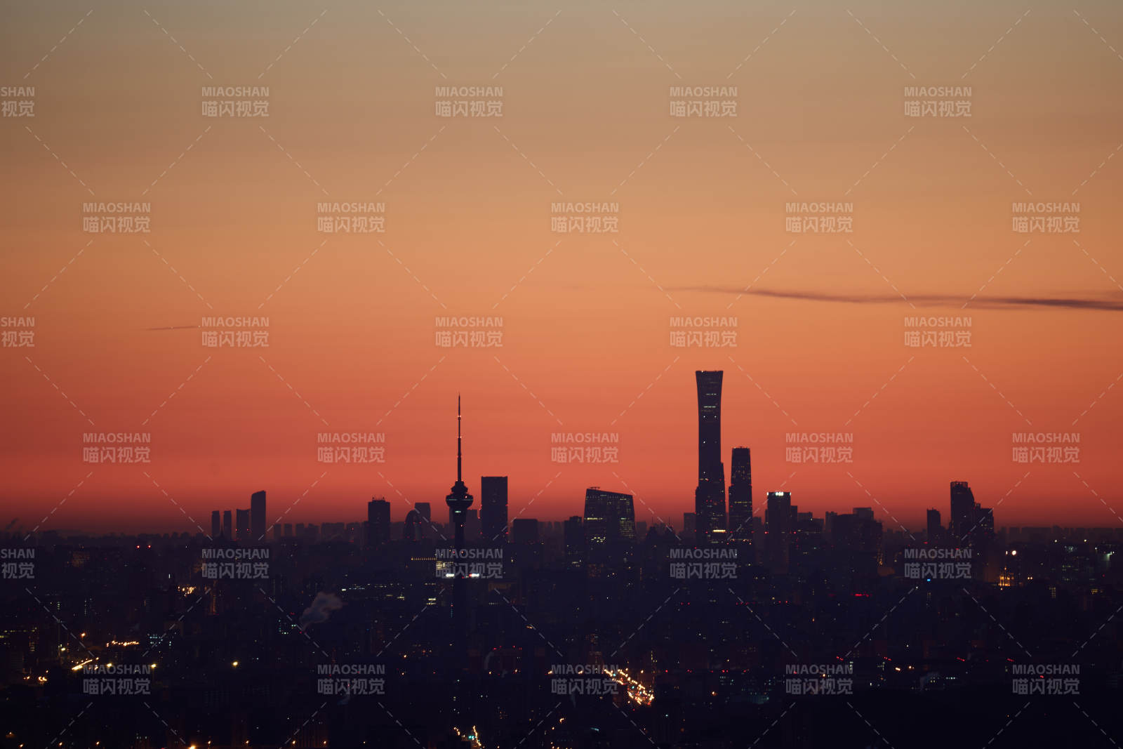 北京城市暮色剪影图片