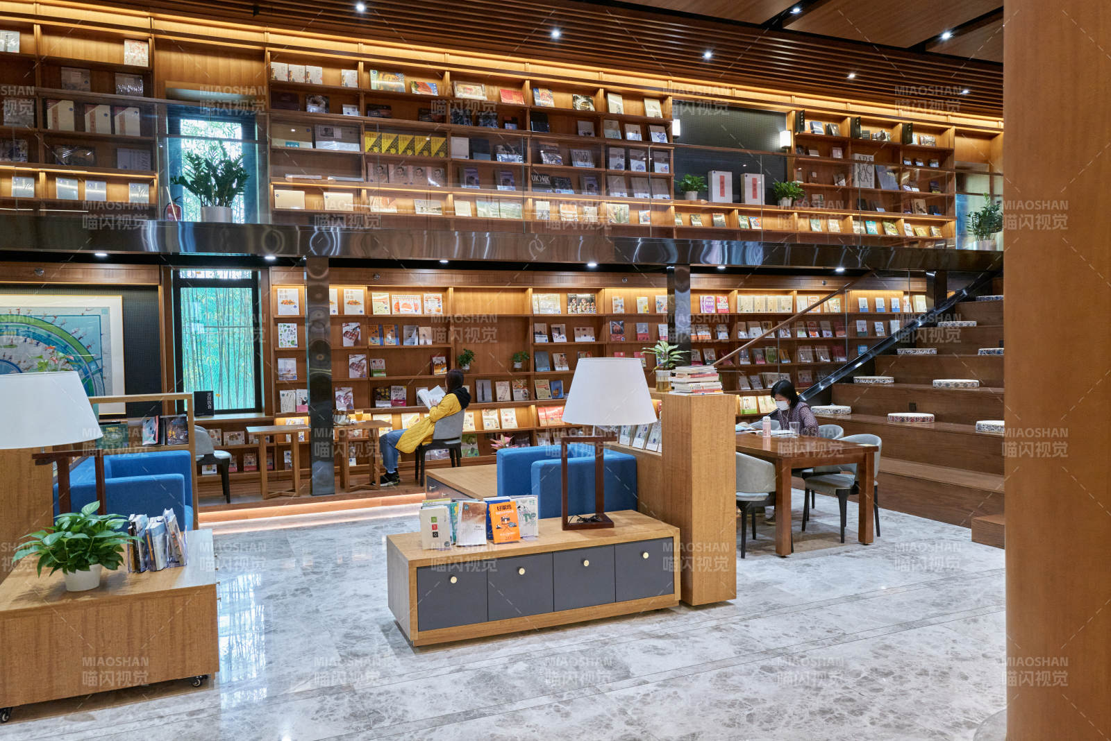 书香满溢的阅读空间图片