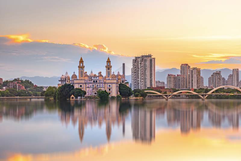 夕阳下的福州中洲岛图片