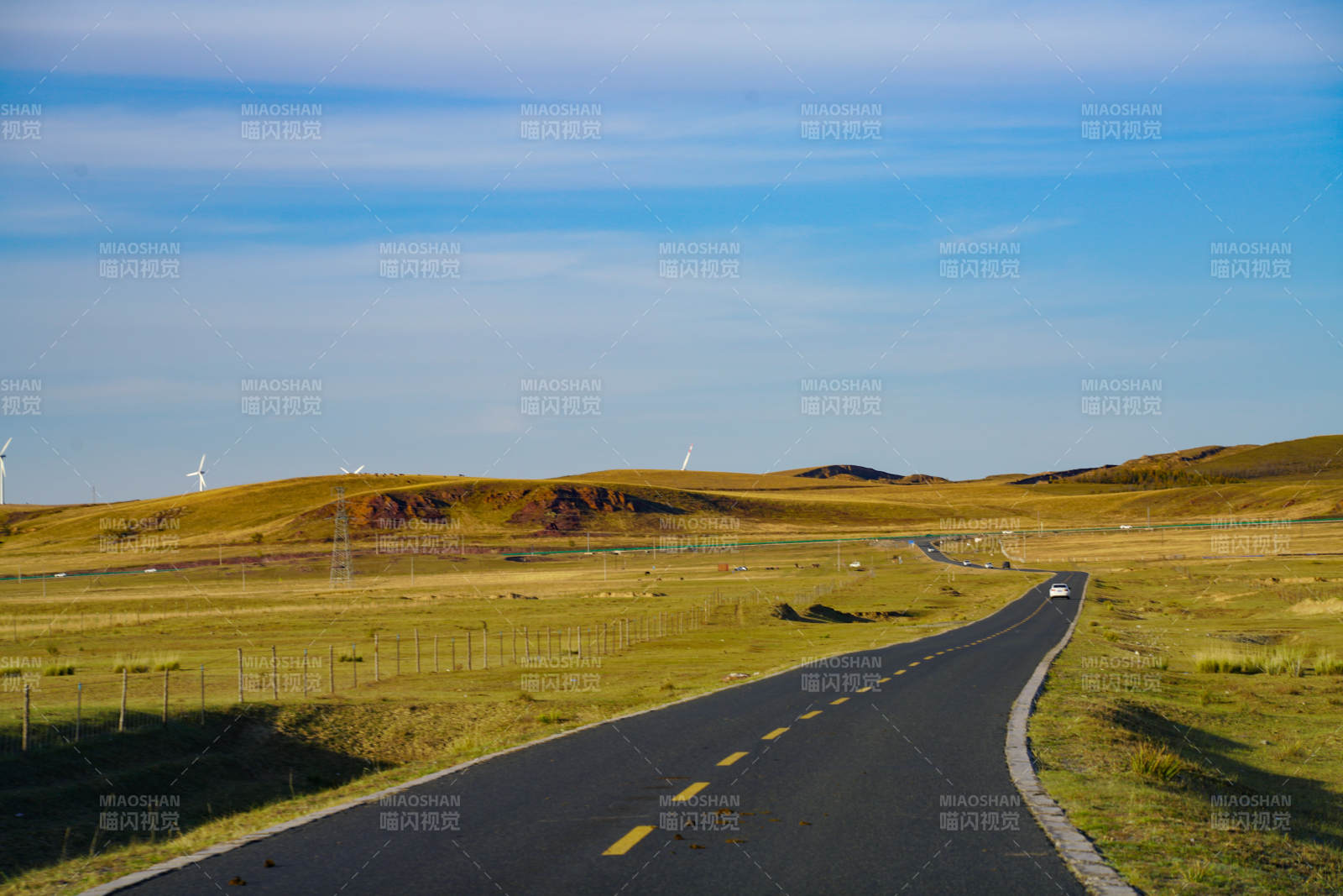 内蒙古草原公路风光图片
