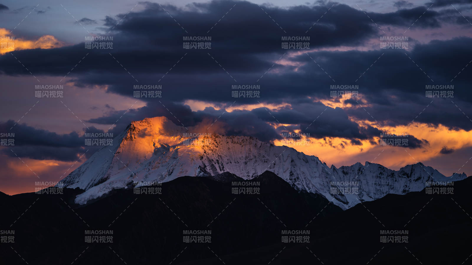 卡热疆日落时刻图片