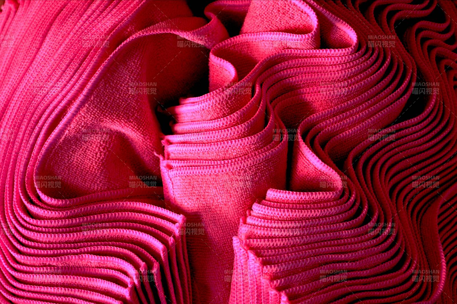 粉红褶皱布艺纹理图片