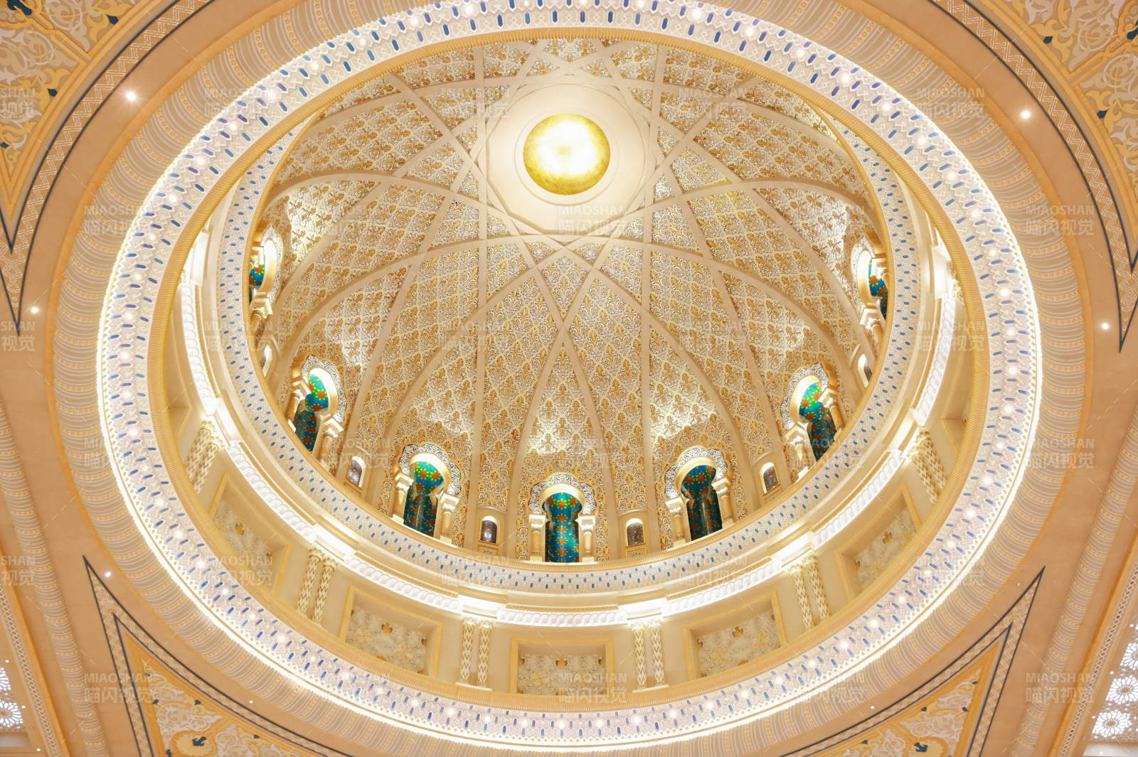 阿布扎比总统府穹顶图片