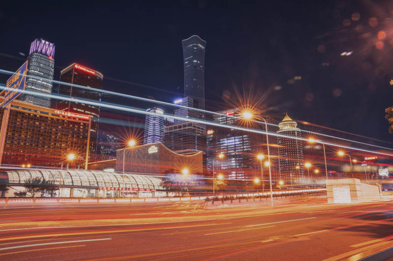 夜幕下的中国尊图片