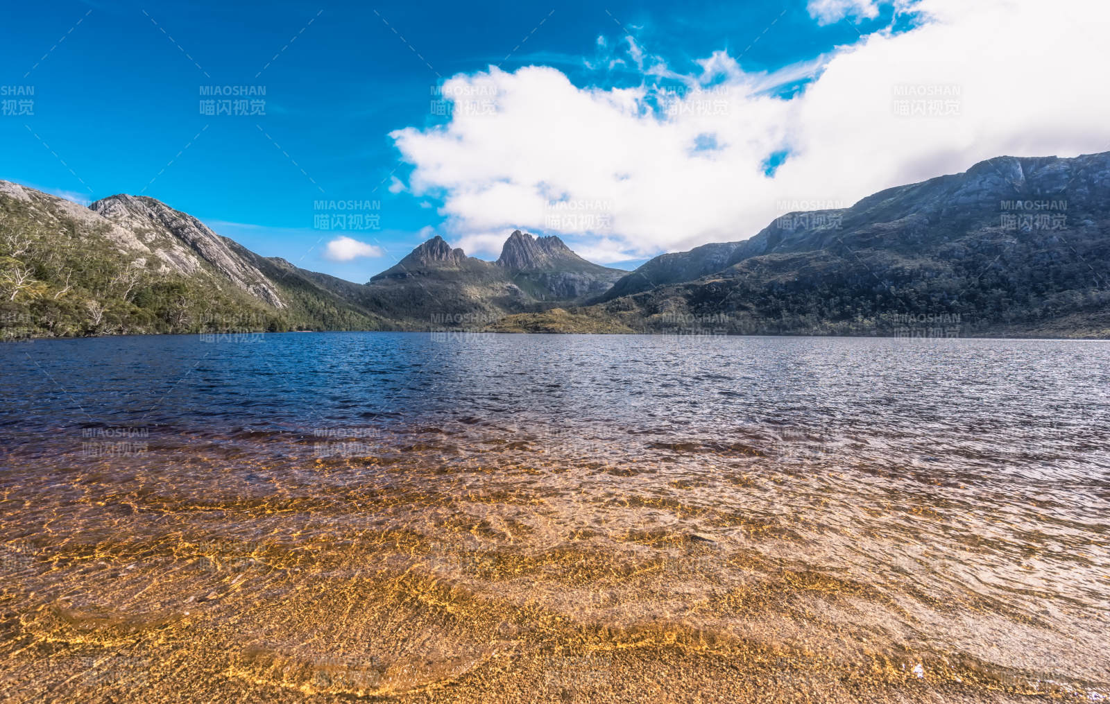 塔斯马尼亚摇篮山鸽子湖图片