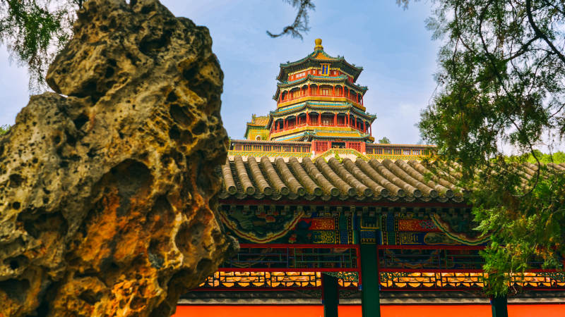 颐和园古塔映翠 石影生辉图片