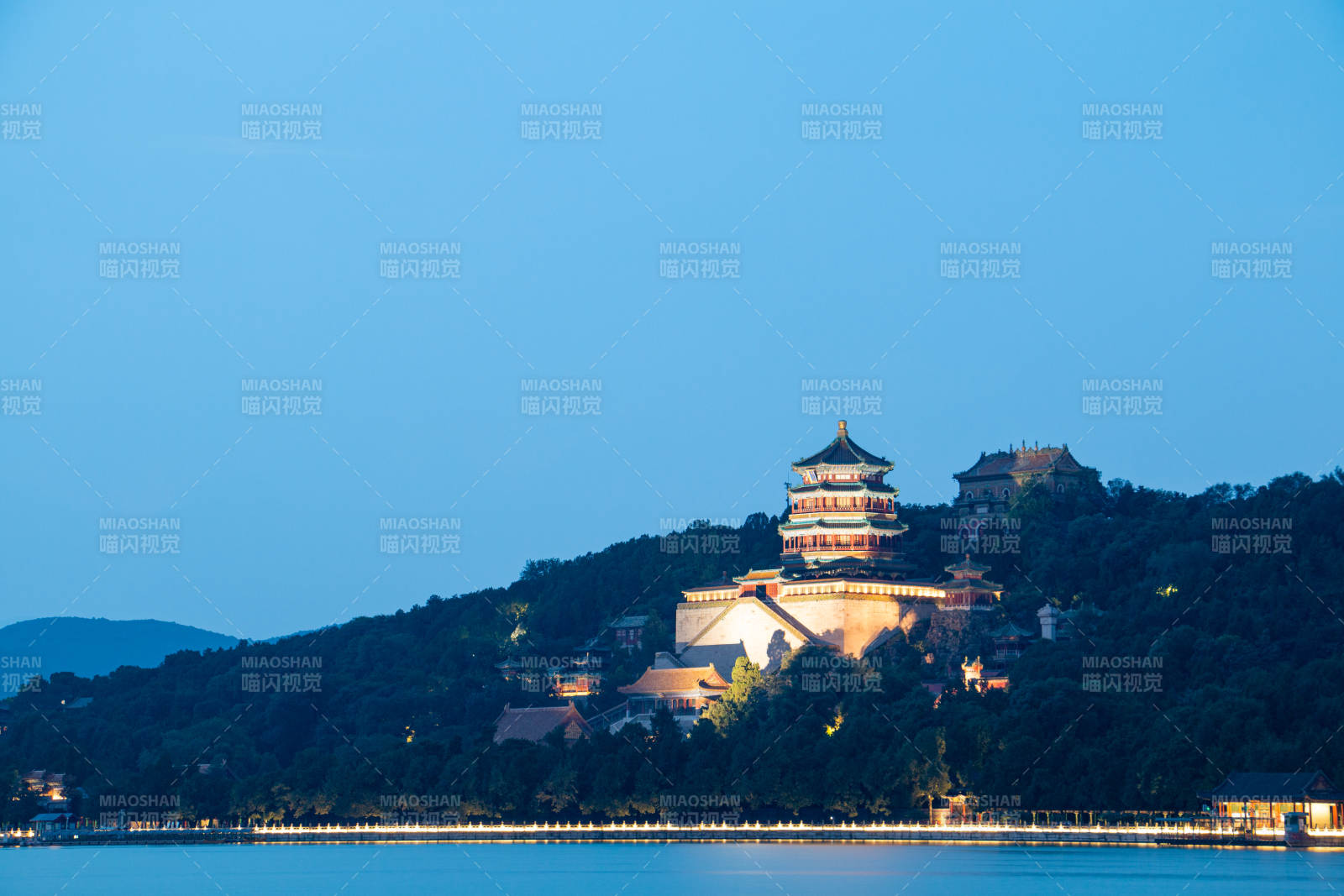 颐和园夜景图片