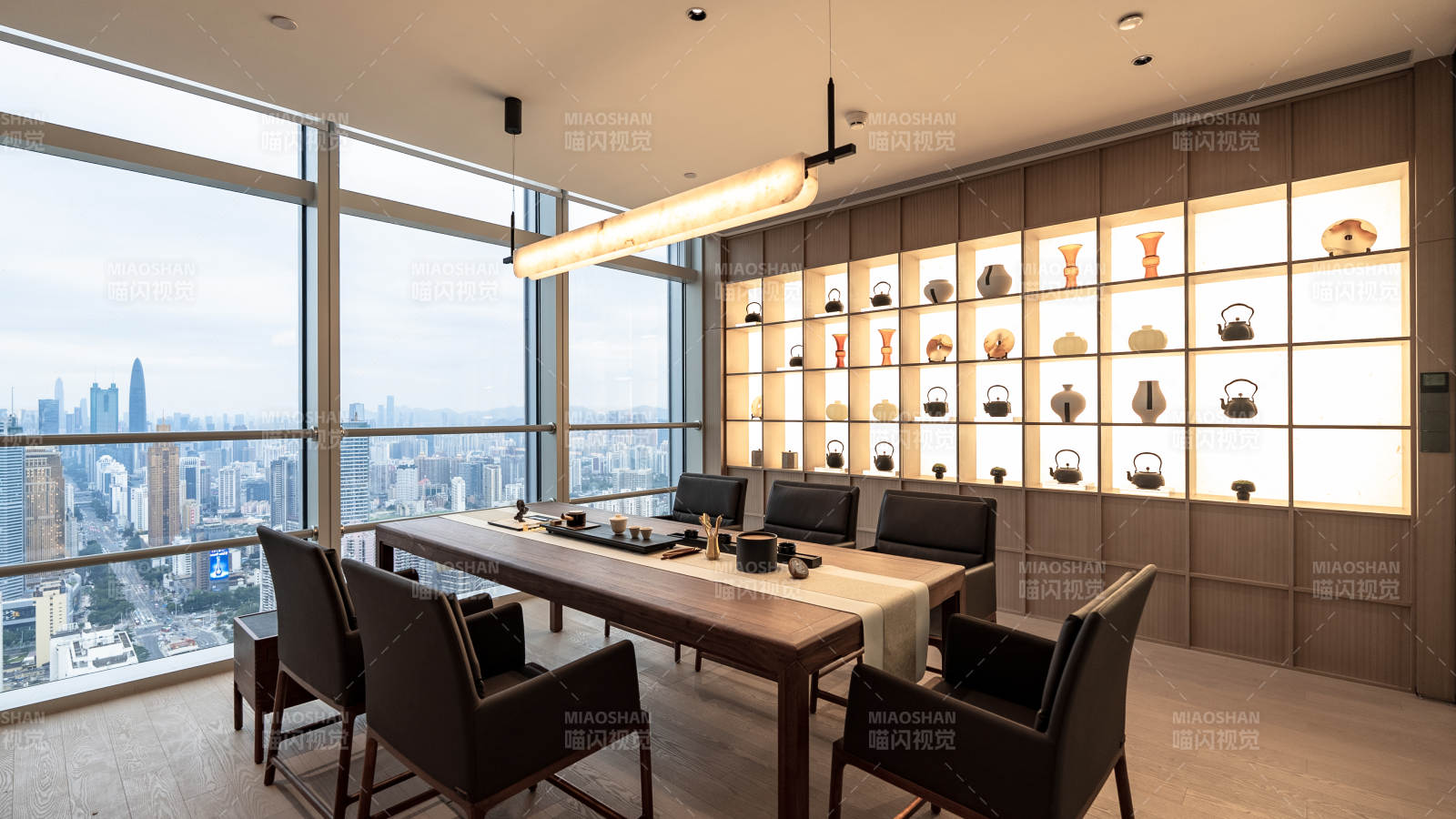 现代会议室全景图片