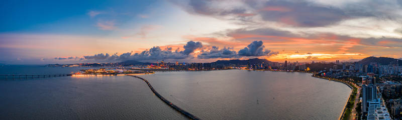 城市海岸日落美景图片