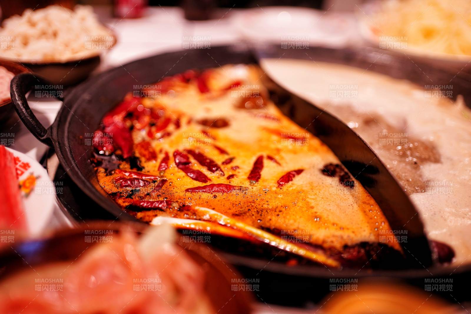 麻辣火锅盛宴图片