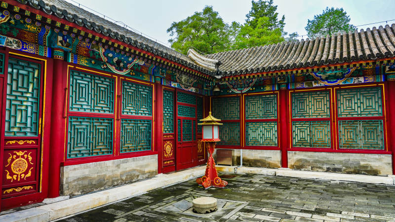 颐和园大戏楼古色古香庭院景图片