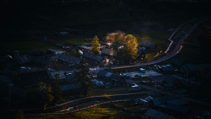 暮色中的边陲小镇—白哈巴图片