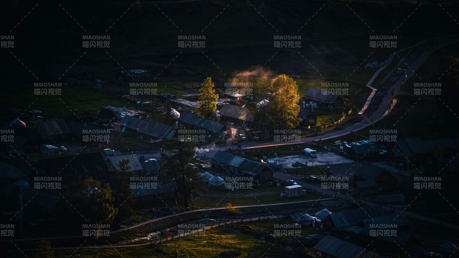 暮色中的边陲小镇—白哈巴图片